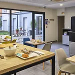 Comfort Hotell 3*