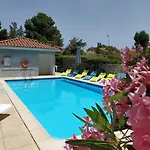Hotell Comfort Carcassonne